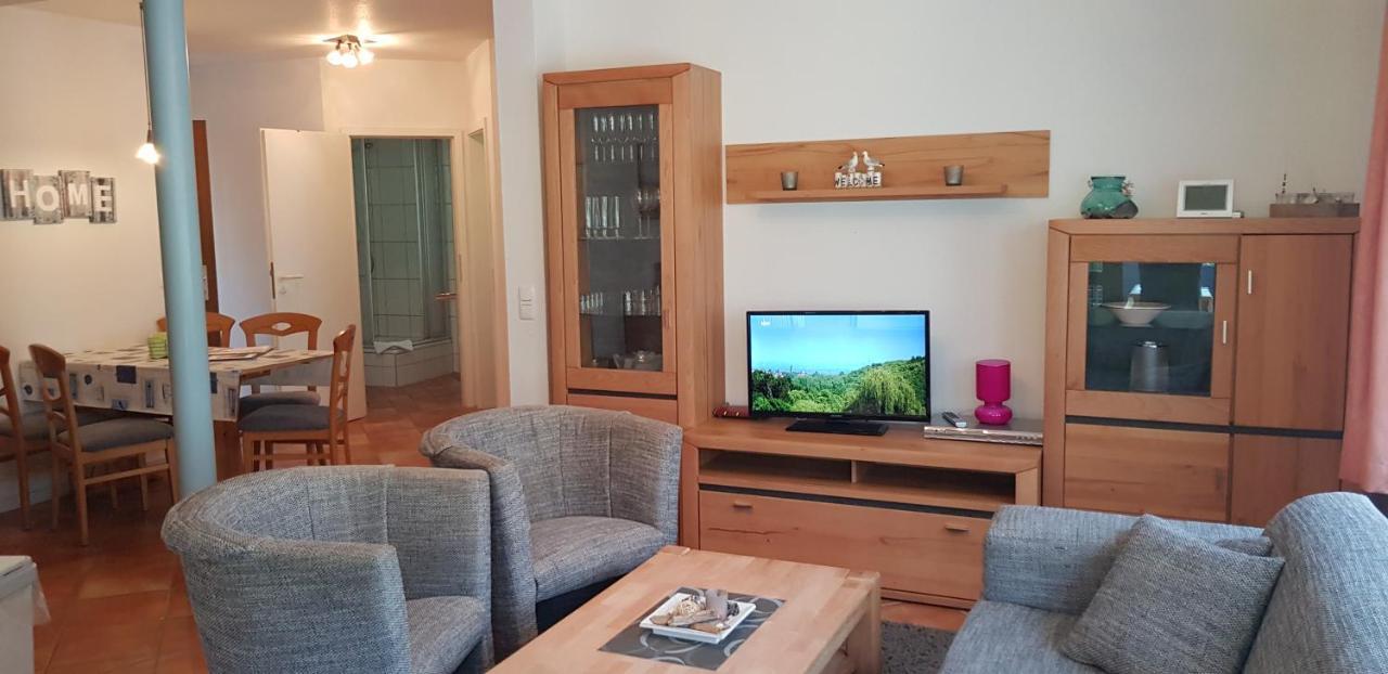 Ferienwohnung 4 Im Haus Am See Mit Wintergarten Und Terrasse Seedorf  Luaran gambar