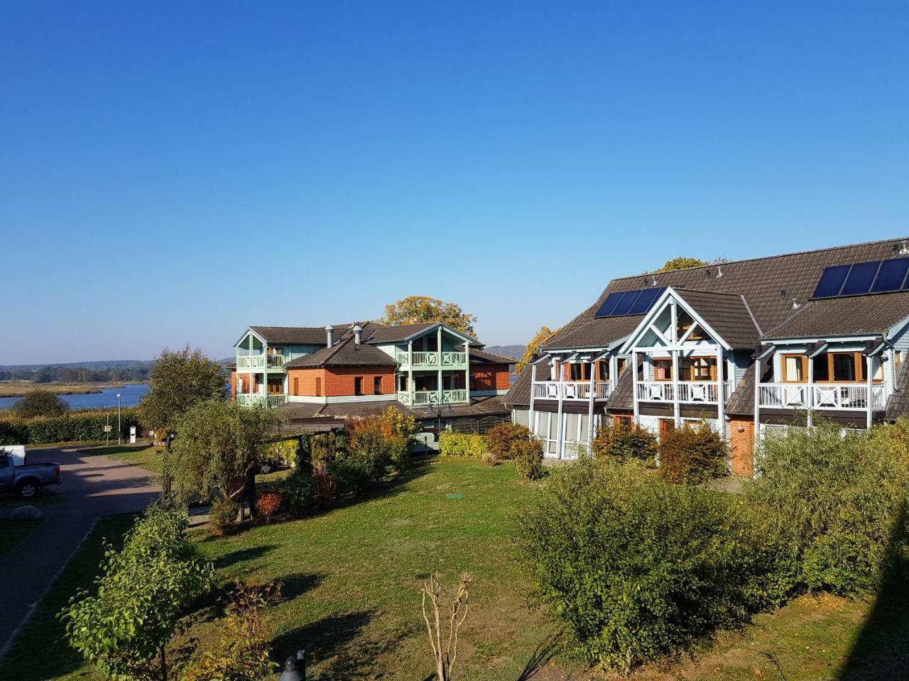 Ferienwohnung 4 Im Haus Am See Mit Wintergarten Und Terrasse Seedorf  Luaran gambar