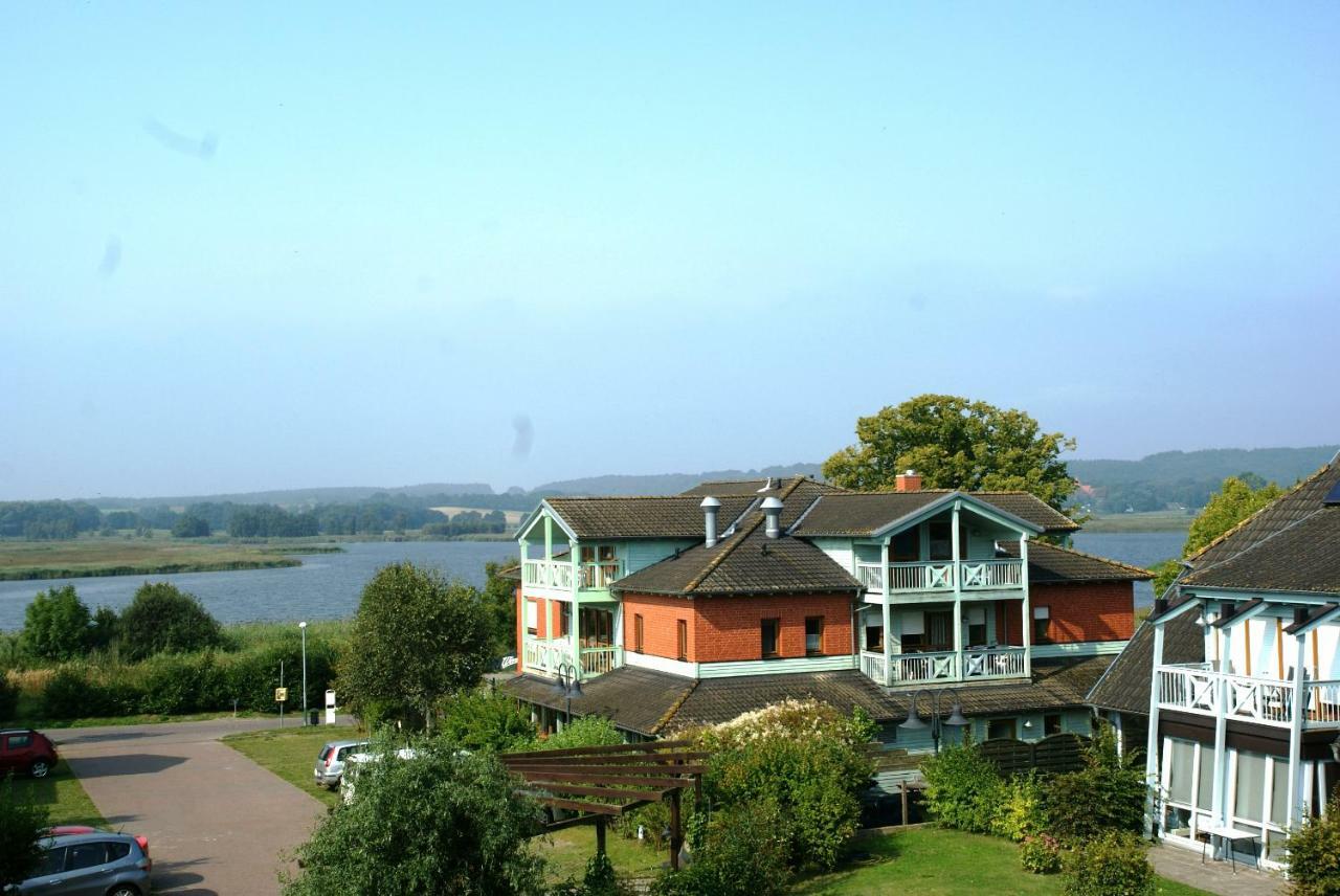 Ferienwohnung 4 Im Haus Am See Mit Wintergarten Und Terrasse Seedorf  Luaran gambar